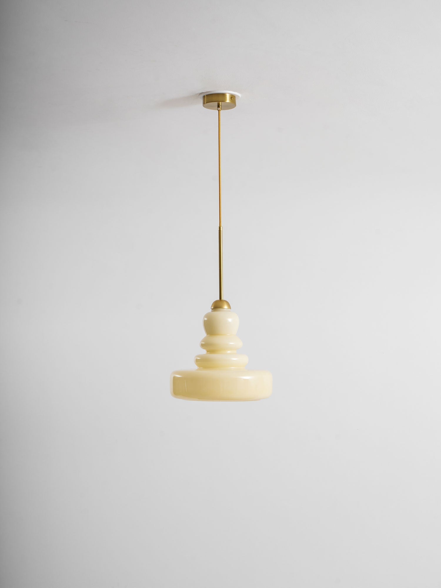 Lampă suspendată din sticlă, design industrial, chihlimbar și bej, dulie E26/E27 Ø30cm, pentru living, bucătărie și sufragerie - Lamylie