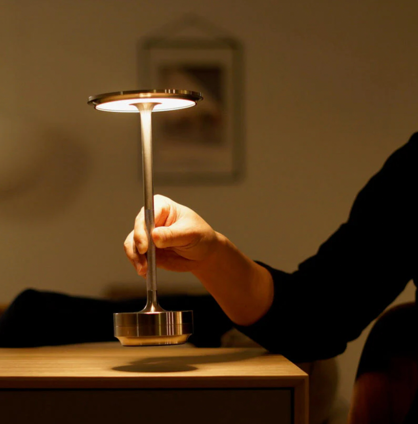 LuminaLux - Candeeiro de design sem fios | Recarregável por USB | Controlo tátil | Candeeiro de mesa | Iluminação ambiente - Lamylie