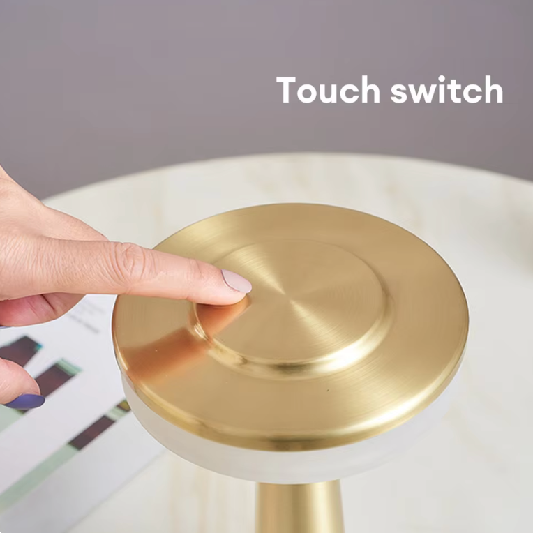 Kabellose LED-Akku-Tischlampe LuxeLamp - Dimmbar per Touch - Gold - Lamylie