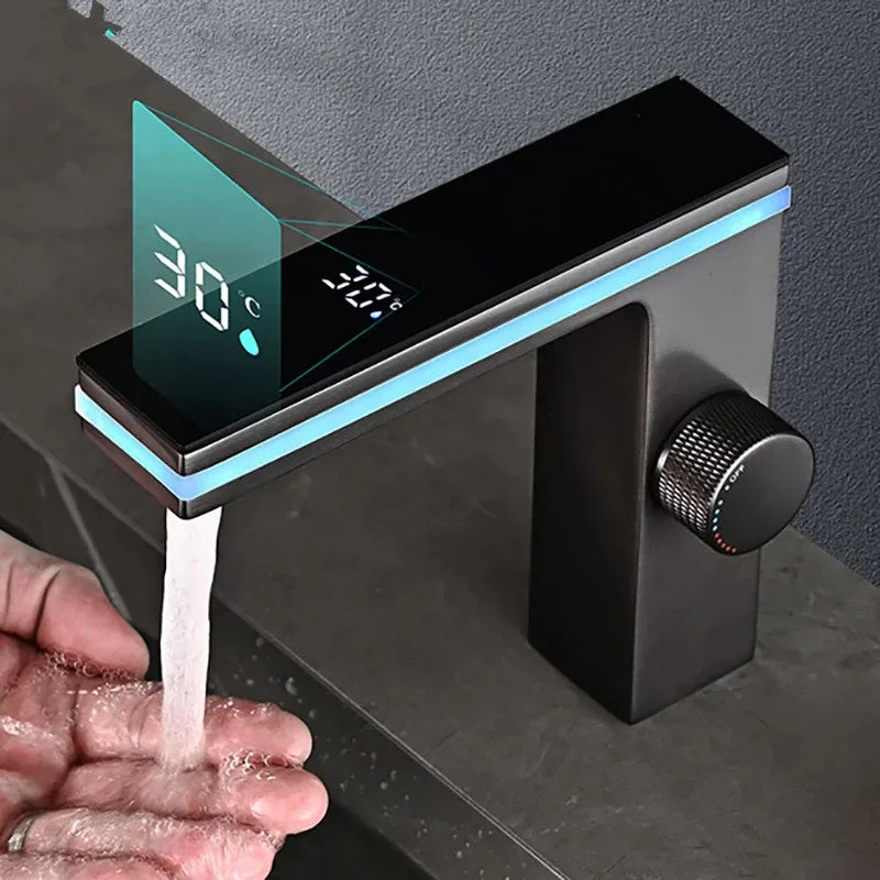 LED-kran for montering på servant med hydrogenerator - Lamylie