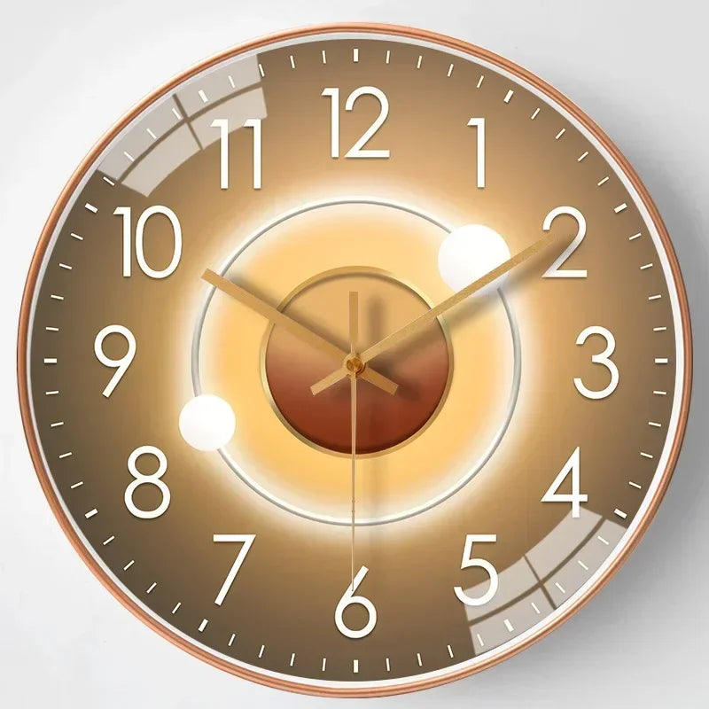Stille Wanduhr mit digitalem Design in Farbverlauf und Gold - Lamylie