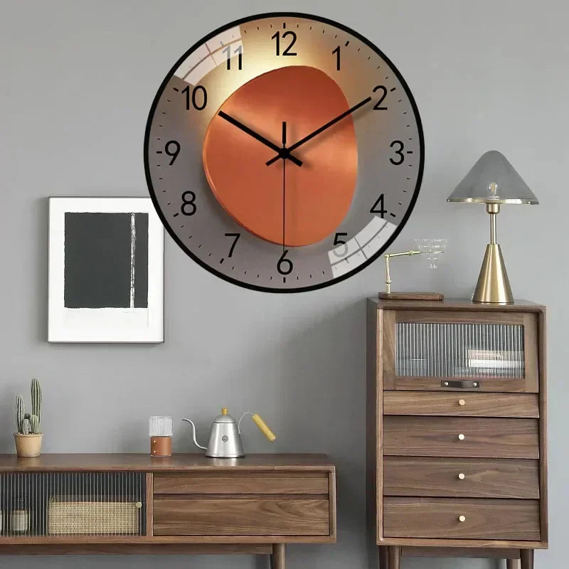 Stille Wanduhr mit digitalem Design in Farbverlauf und Gold - Lamylie