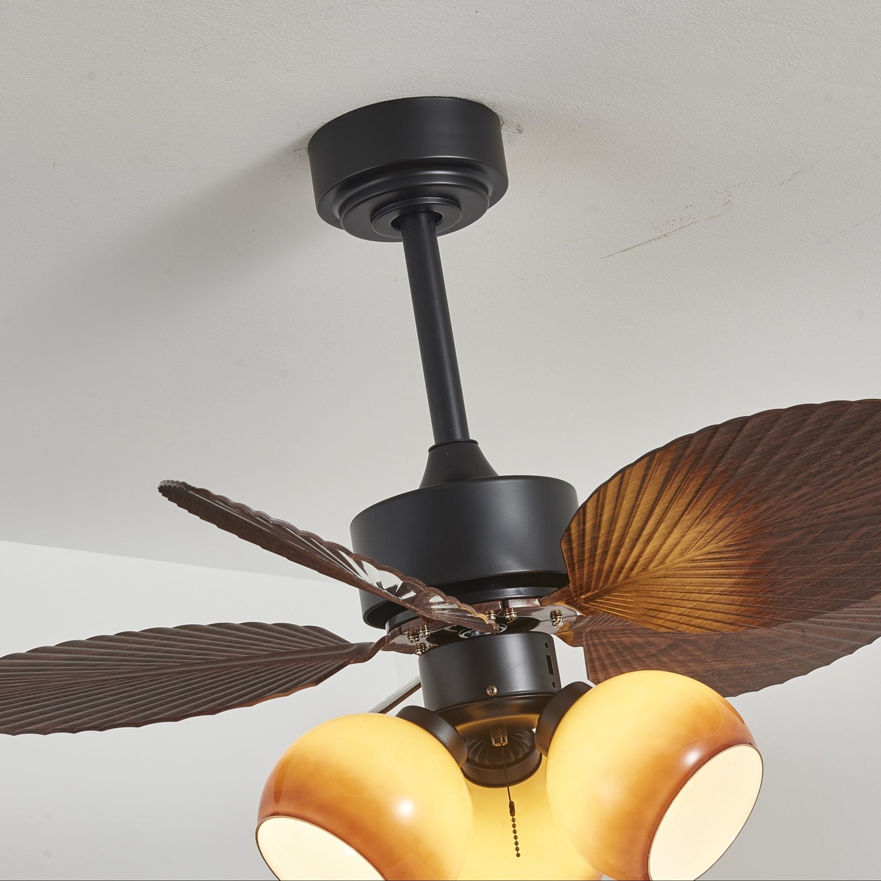 Vintage mennyezeti ventilátor világítással | 91 cm átmérő | Diófa felület és narancssárga lámpaernyő – Lamylie