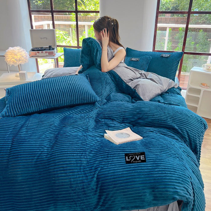 Coral Fleece Bed Cover – Experience Embracing Warmth for Cold Nights - Lamylie