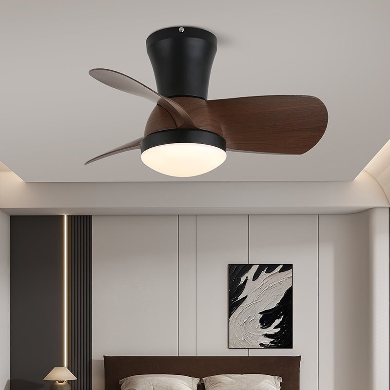 Stropní ventilátor s osvětlením v minimalistickém dřevěném vzhledu – Lamylie