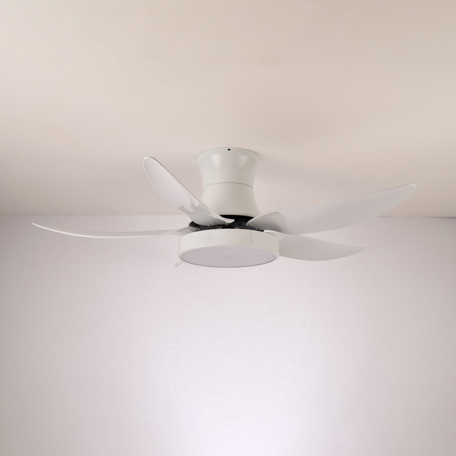 Takvifte med belysning 132 cm, moderne svart metall og plast, LED 24 W, justerbar med 6 hastigheter – Lamylie