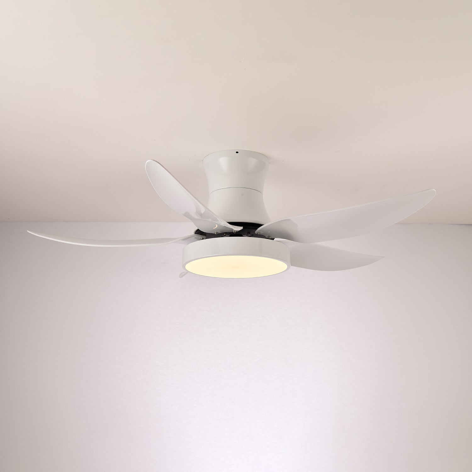 Takvifte med belysning 132 cm, moderne svart metall og plast, LED 24 W, justerbar med 6 hastigheter – Lamylie