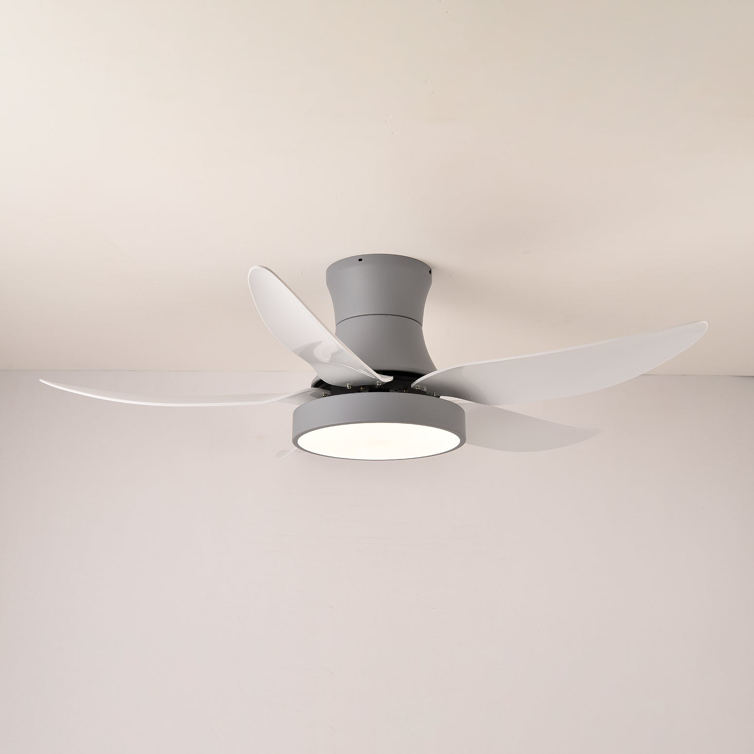 Takvifte med belysning 132 cm, moderne svart metall og plast, LED 24 W, justerbar med 6 hastigheter – Lamylie