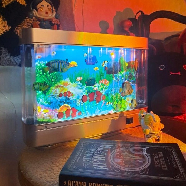 Retro Aquarium Lamp with Moving Fish | Soothing Ambient Light for Living Room, Office, Kids’ Room | No Maintenance Needed | Nostalgic LED Lamp - Lamylie
