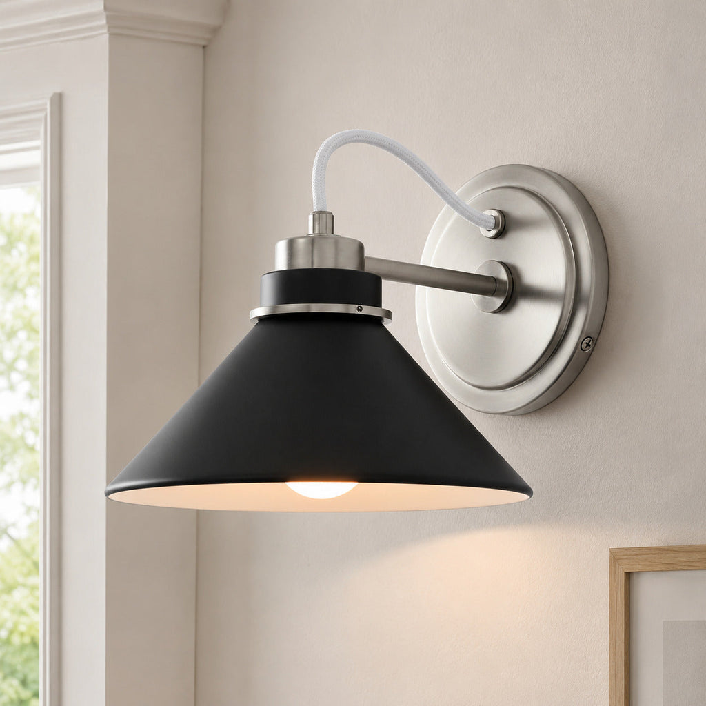 Globus Wandleuchte mit gebogenem Arm | Moderne Industriebeleuchtung für Bad, Schlafzimmer und Flur - Lamylie