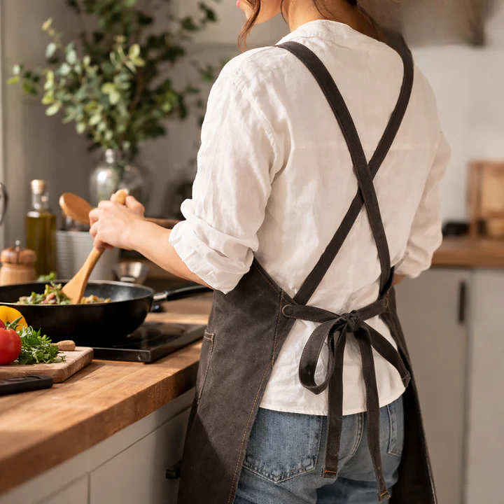 Canvas Craft Apron | Crossback Straps | Tool Accessory Pockets | HandHaven - Lamylie