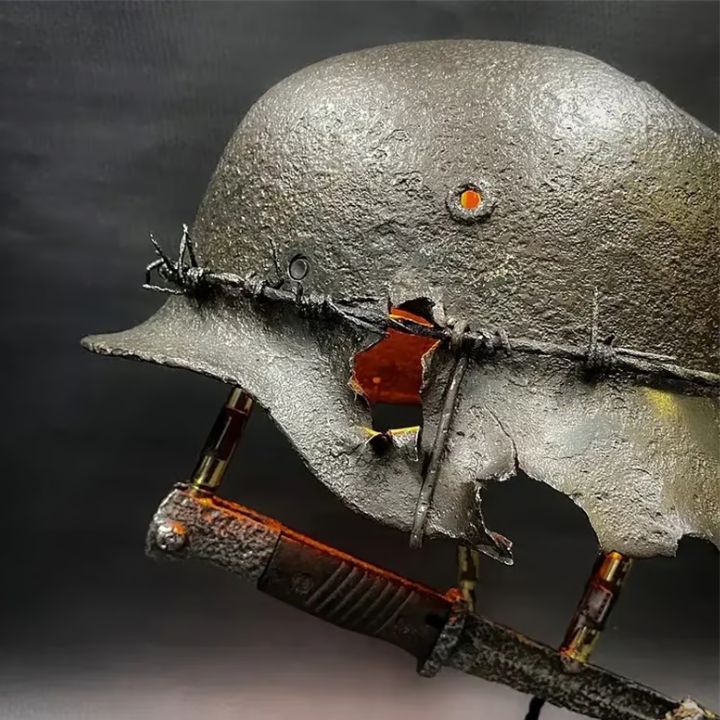 Vintage Helmet Lamp - Illuminate Your Home with Historical Charm - Lamylie