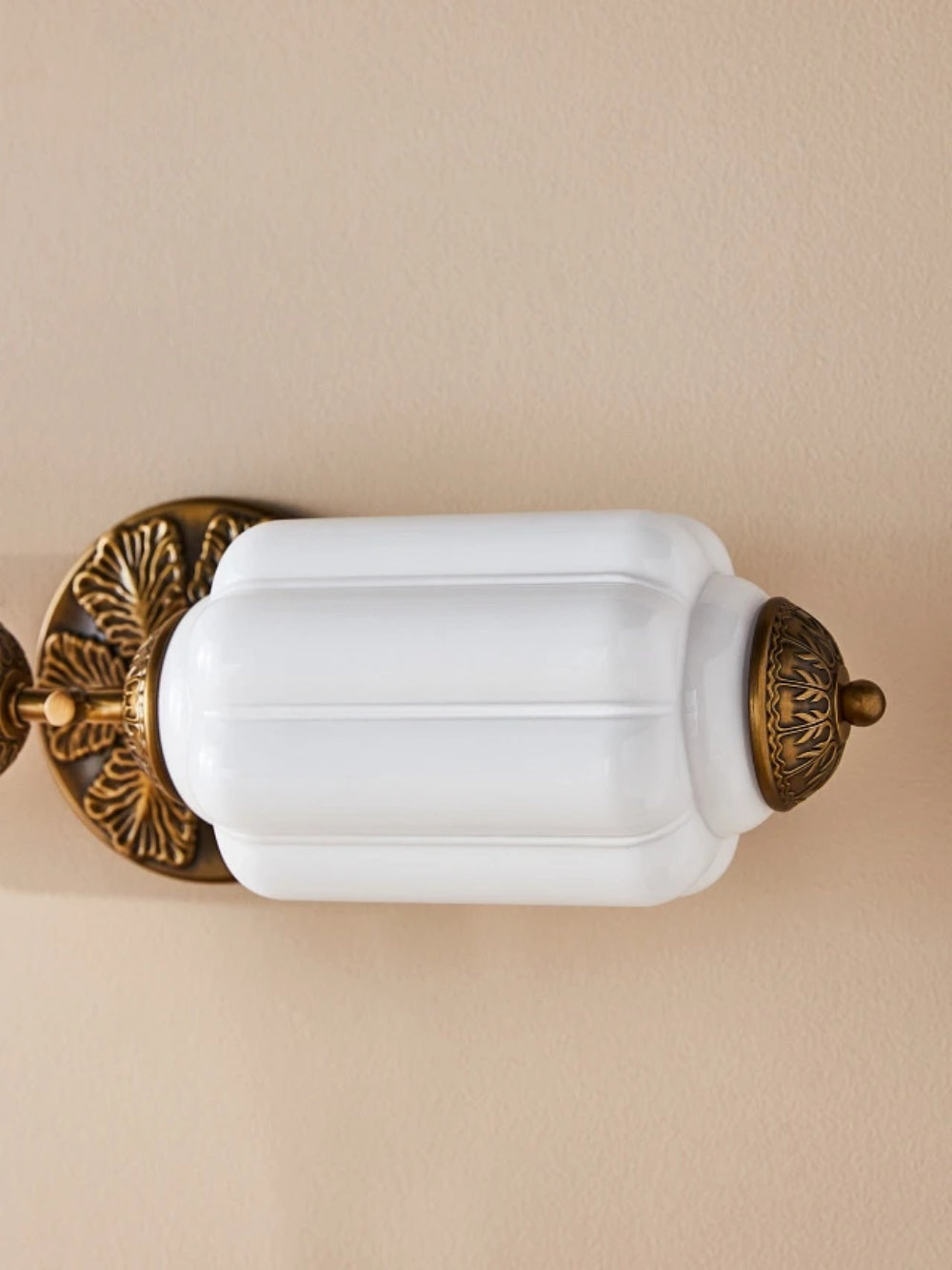 Vintage Glass Wall Lamp Horizontal Model Eloise Light Source for Living Room and Hallway - Lamylie