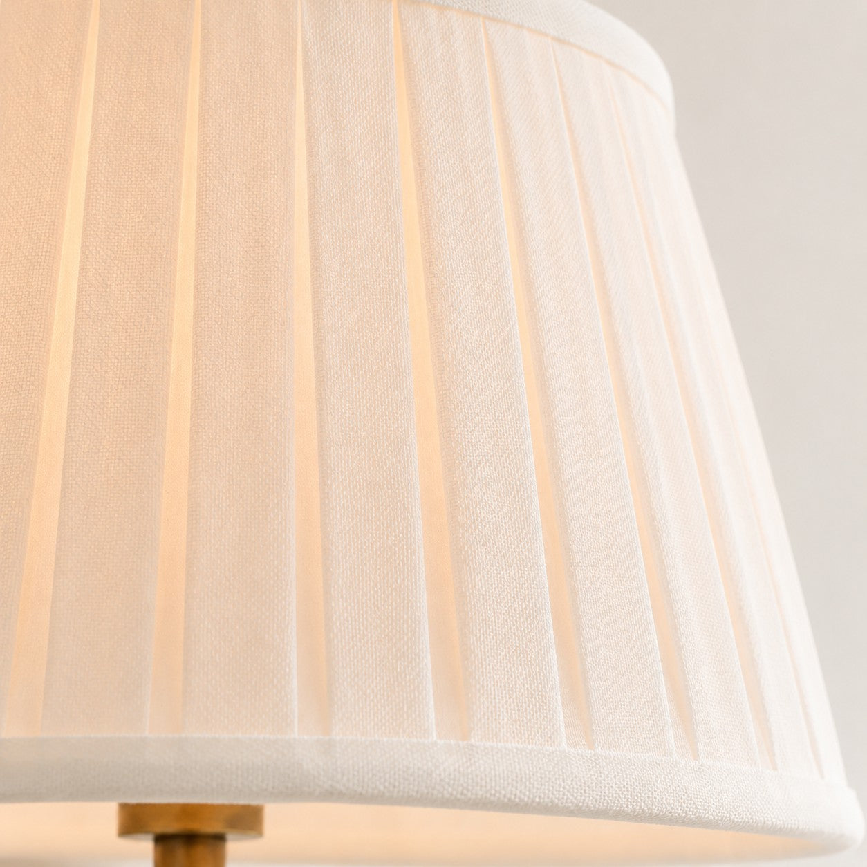 Wall Lamp with Pleated Fabric Shade | Classic Lighting for Bedroom and Living Room - Lamylie