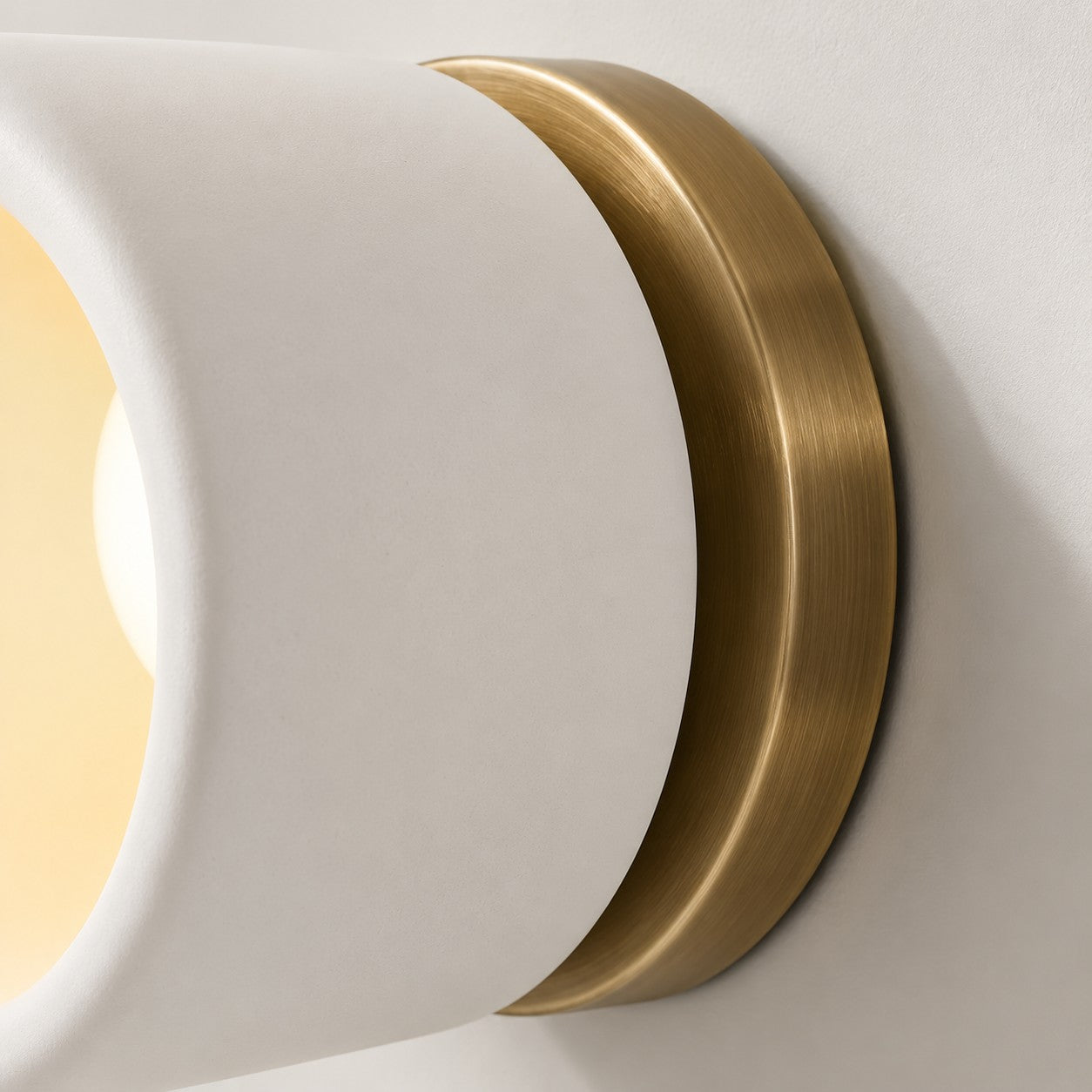Ceramic Adjustable Wall Lamp - Lamylie