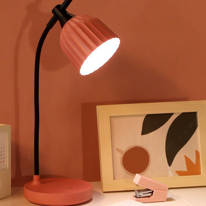 Flexibilní stolní LED lampa - Lamylie