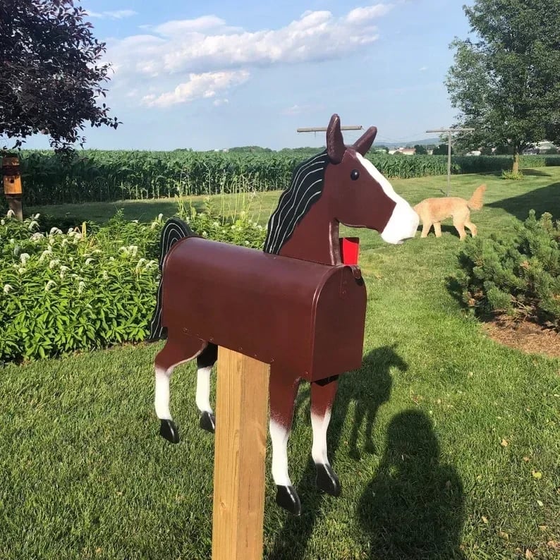 Caixa de correio em forma de cavalo — Acrescente um encanto irresistível ao seu posto de correio - Lamylie