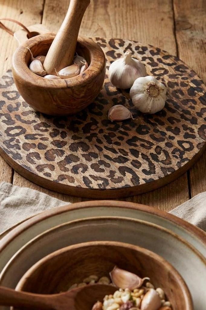 Wooden Serving Board Sapele Wood Round and Square Scandinavian Design for Kitchen and Table - Lamylie