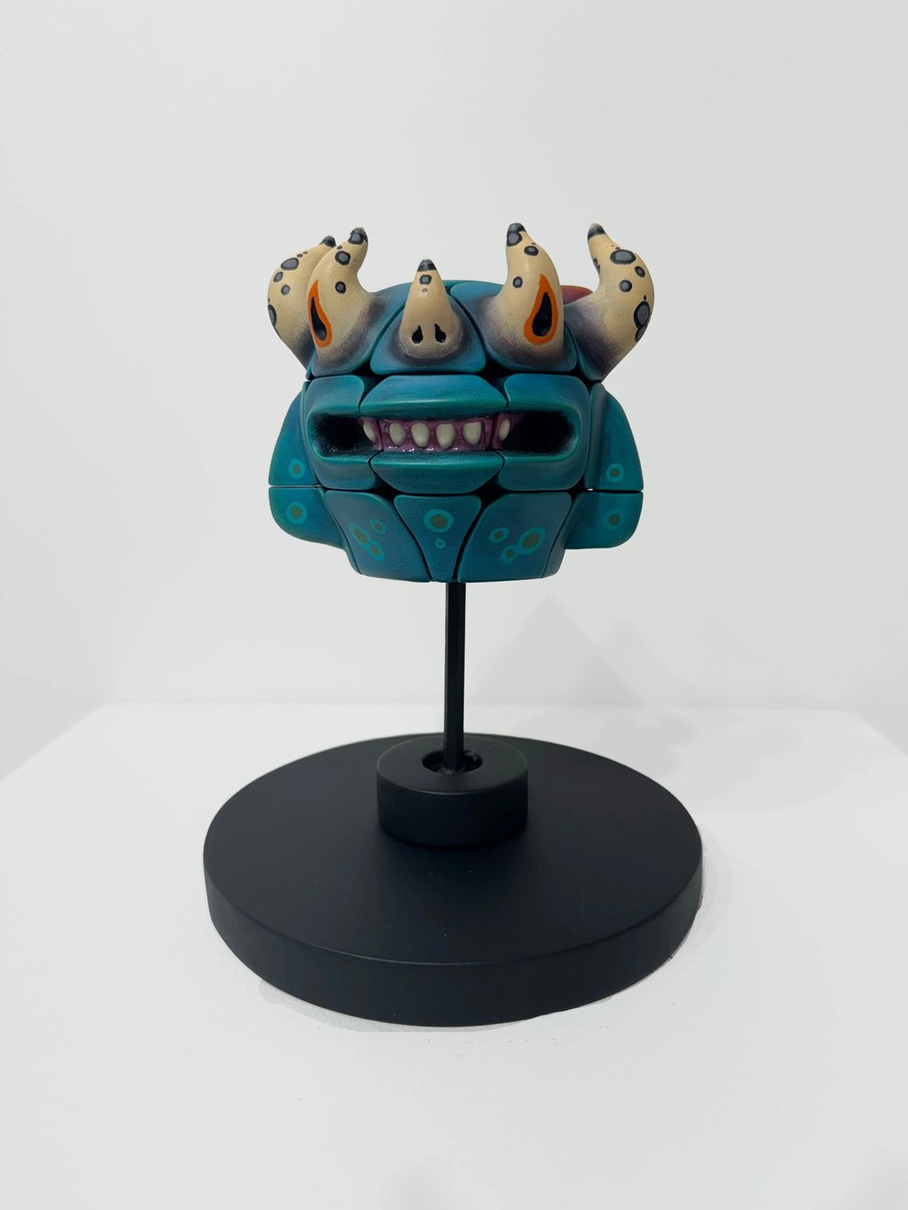 Cube for Creative Expression – Unleash Your Imagination with Every Turn! - Lamylie