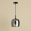 LumenGlow pendellampa i rökgrått glas — modern hängande design
