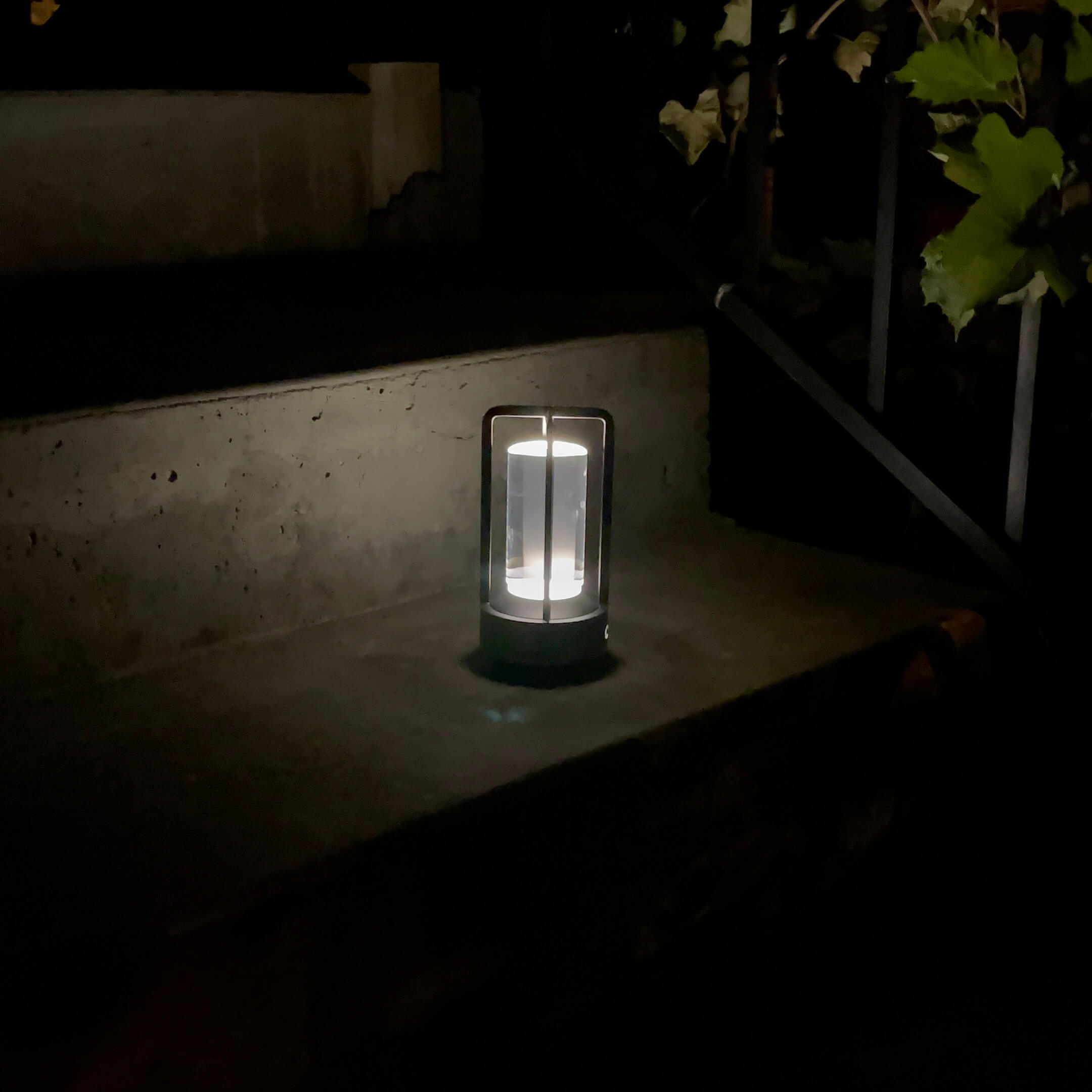 Lumiere Lantern Cordless Crystal Table Lamp - Lamylie