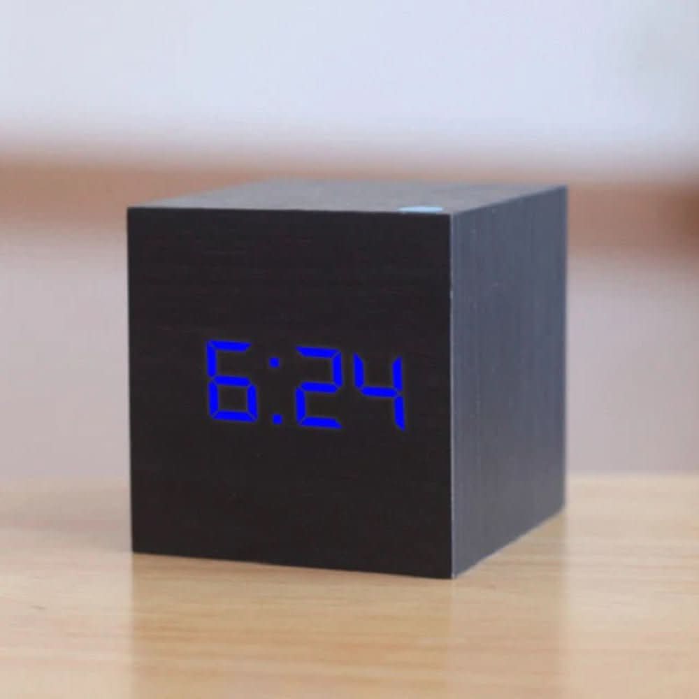 Réveil LED minimaliste affichant l’heure, la date et la température - Lamylie