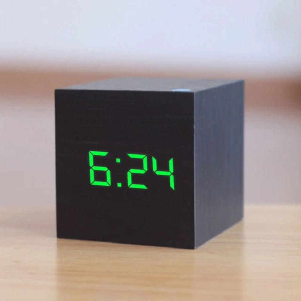 Réveil LED minimaliste affichant l’heure, la date et la température - Lamylie