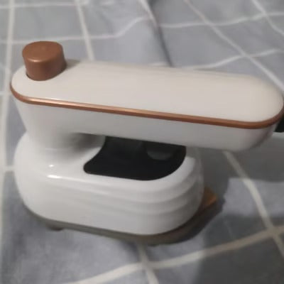 Přenosný napařovač oděvů a mini žehlička - Lamylie